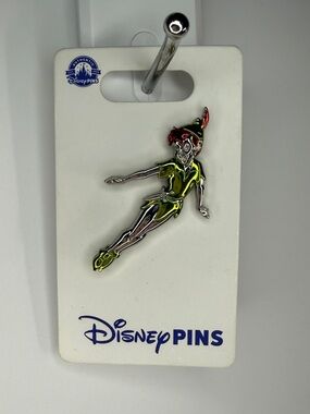 Disney Parks Peter Pan Flying Character 3D Sculpted Metal Pin